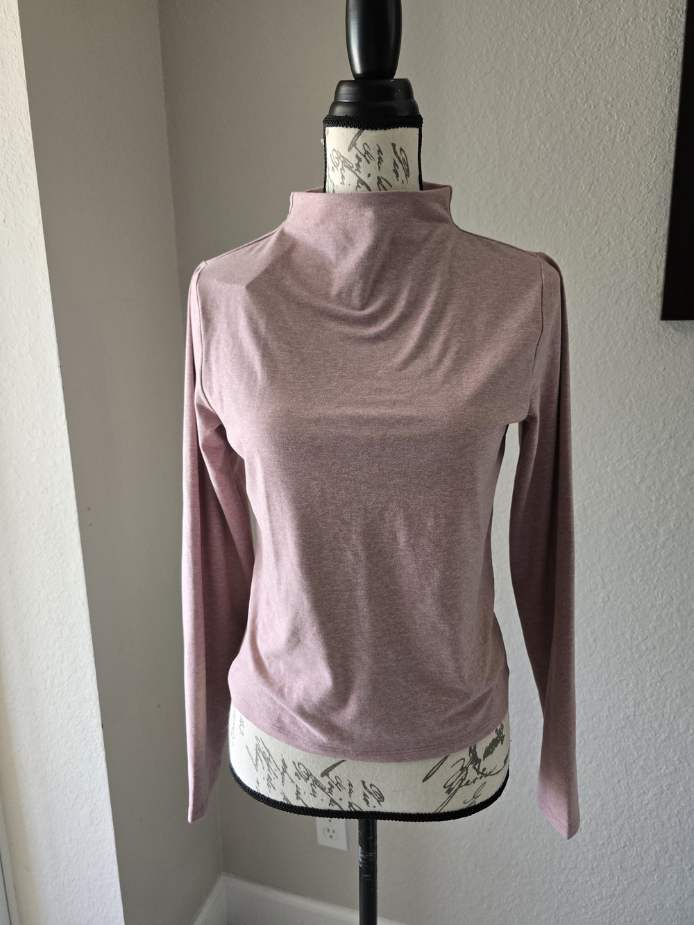 Express Body Contour Collection Compression Mock Neck Top – Women's Large (NWT)